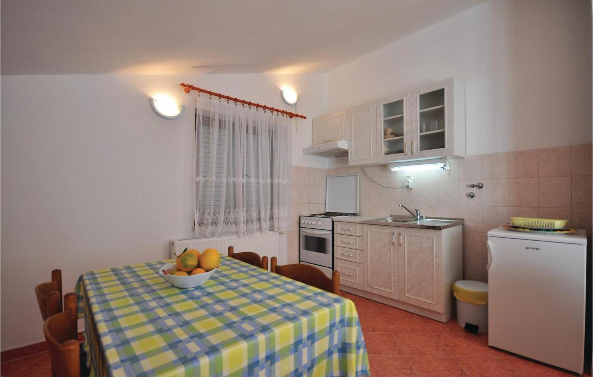 Amazing Apartment In Trogir With Kitchen Luaran gambar